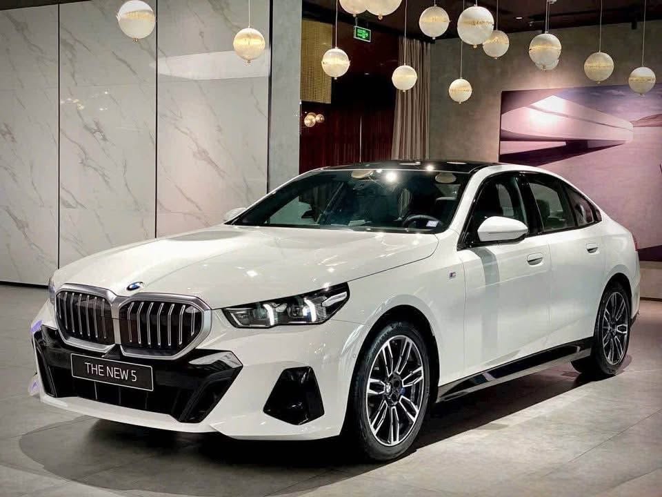 Thiết kế 2 thế hệ có khác biệt lớn