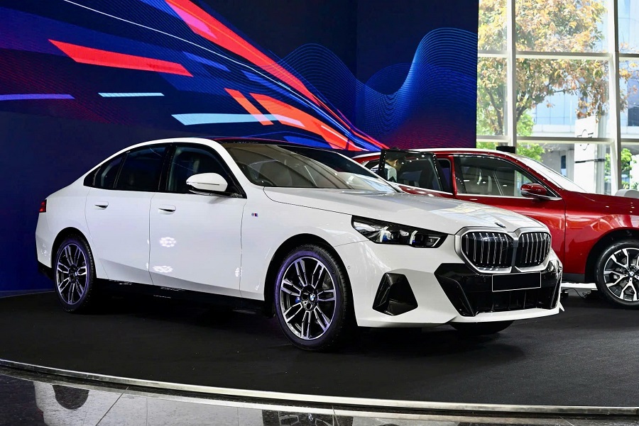 Giá xe BMW 530i mới nhất