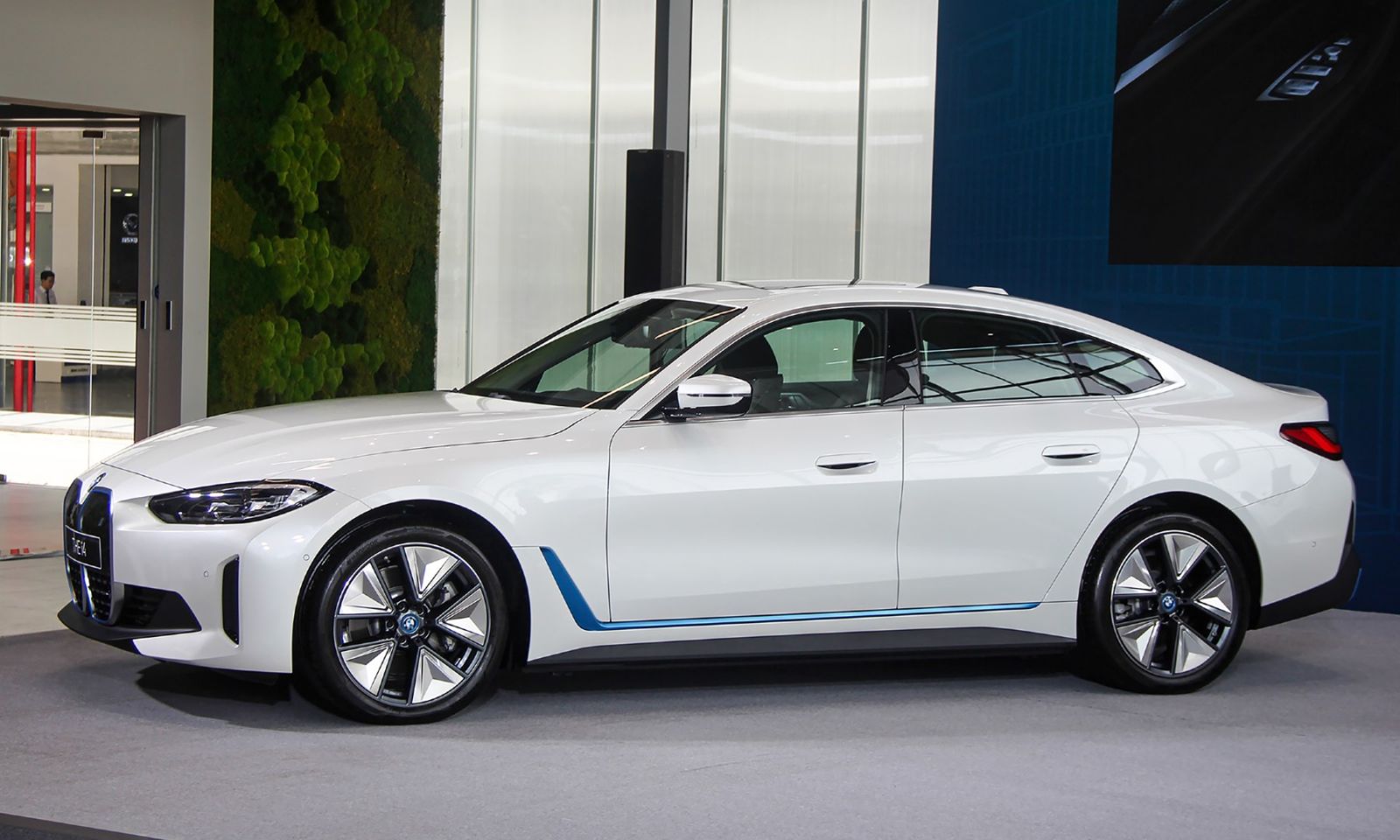Thông số kỹ thuật BMW i4 2026