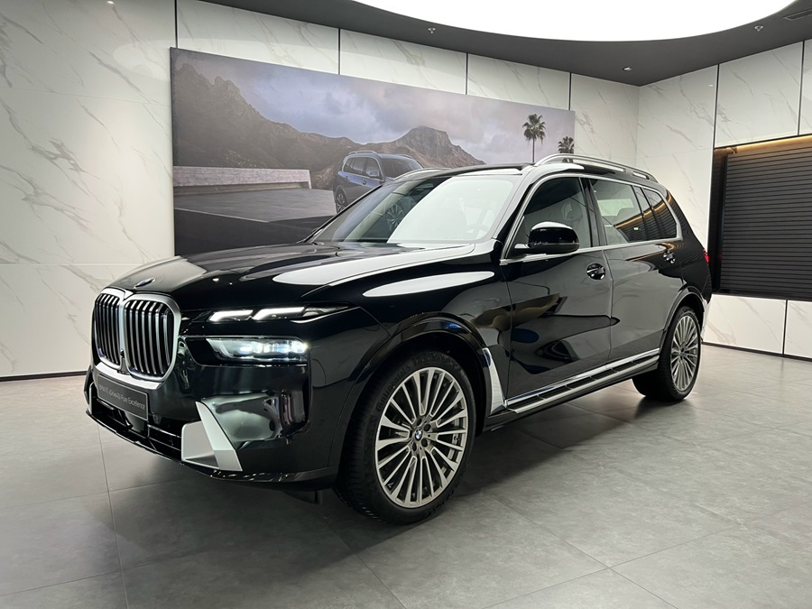 BMW X7 2026: Bề thế và thể thao
