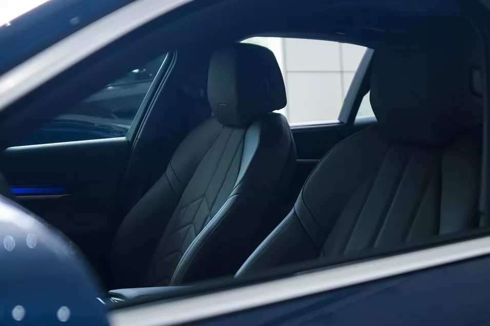 Ghế xe BMW 530i M Sport