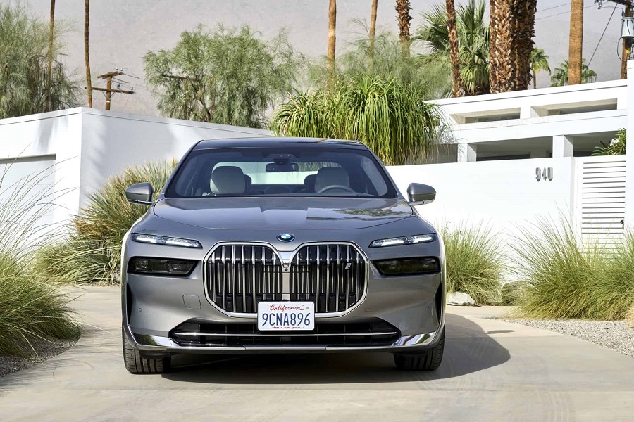 Giá xe BMW 7-Series mới nhất: từ 3,919 tỷ đồng