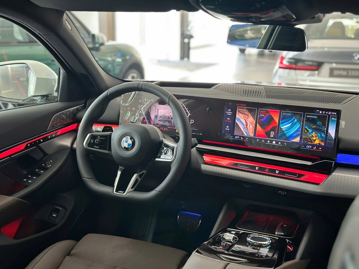 Cảm giác lái BMW 5 Series