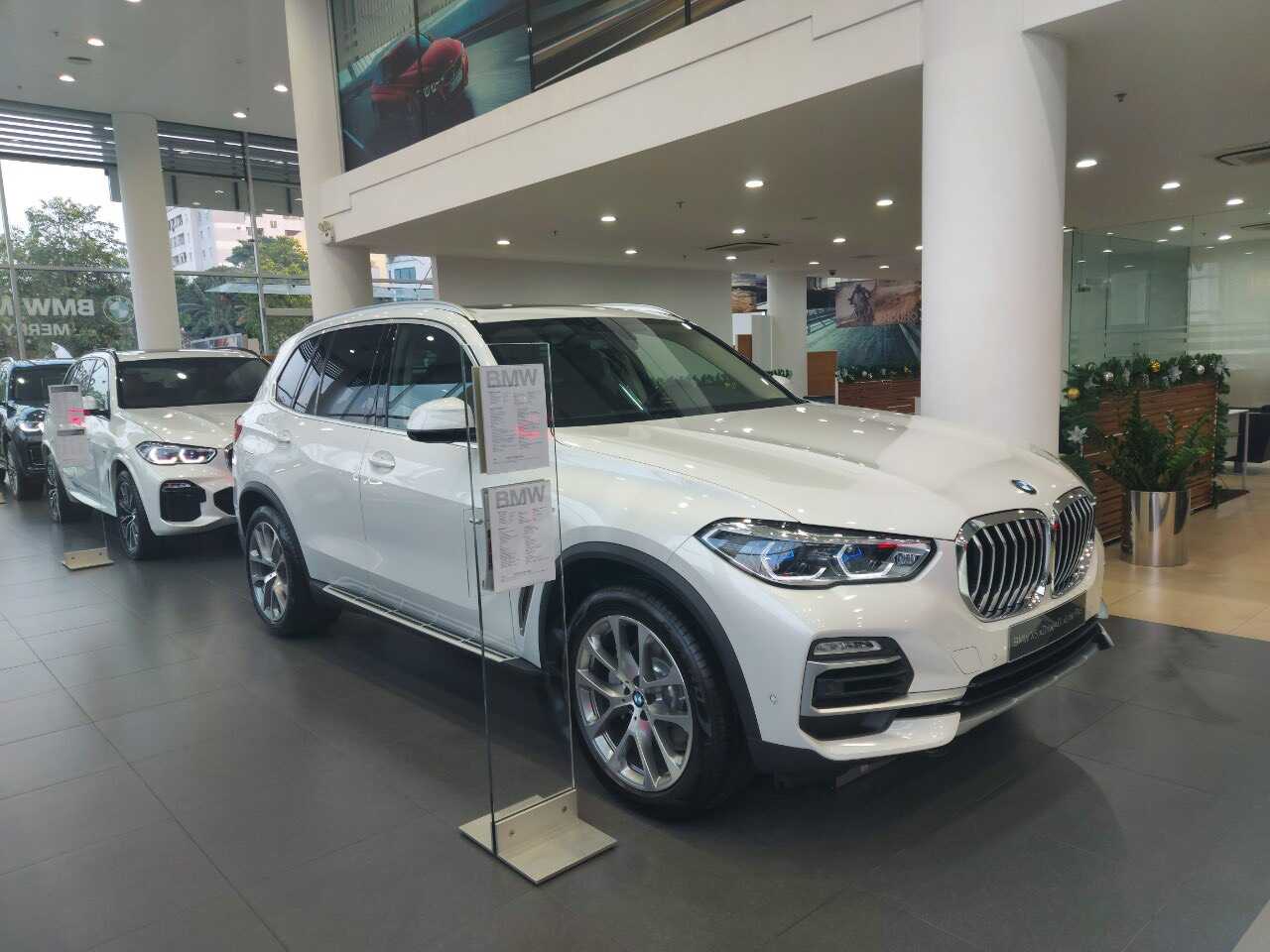 BMW X5 xLine Plus 2021 màu Trắng.