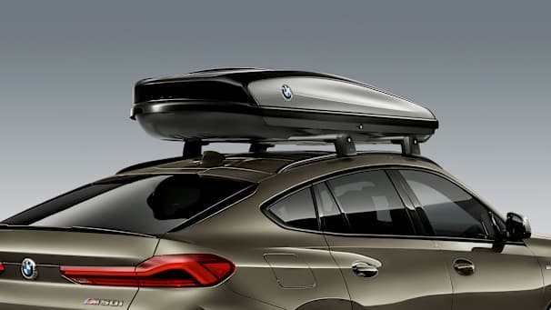 Hộp mui trần cabin BMW 520 bằng bạc titan/màu đen.