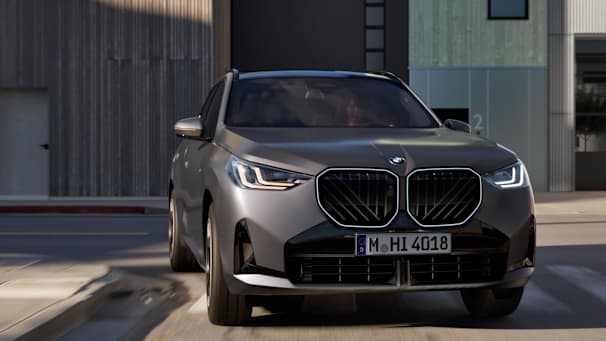 BMW X3 All New: Tương tác với mặt đường.
