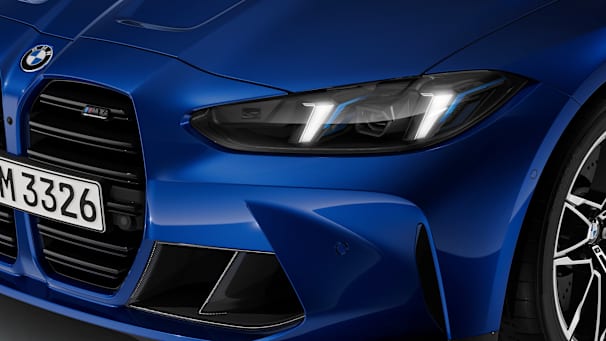 BMW M4 Competition M xDrive tái hiện lại đặc trưng của BMW với cụm đèn pha kép quen thuộc.