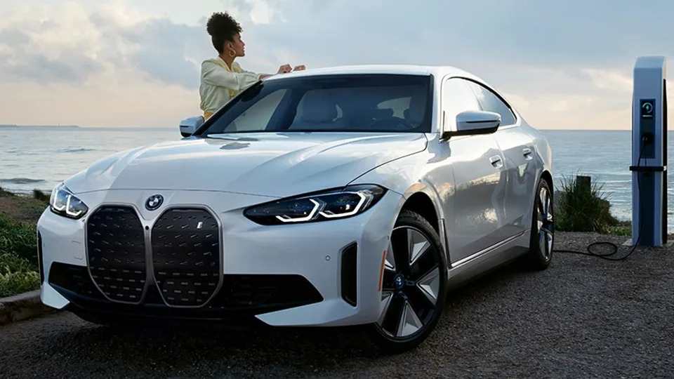 BMW i4 2026: Giá Lăn Bánh, Thông Số, Khuyến Mãi Mới Nhất