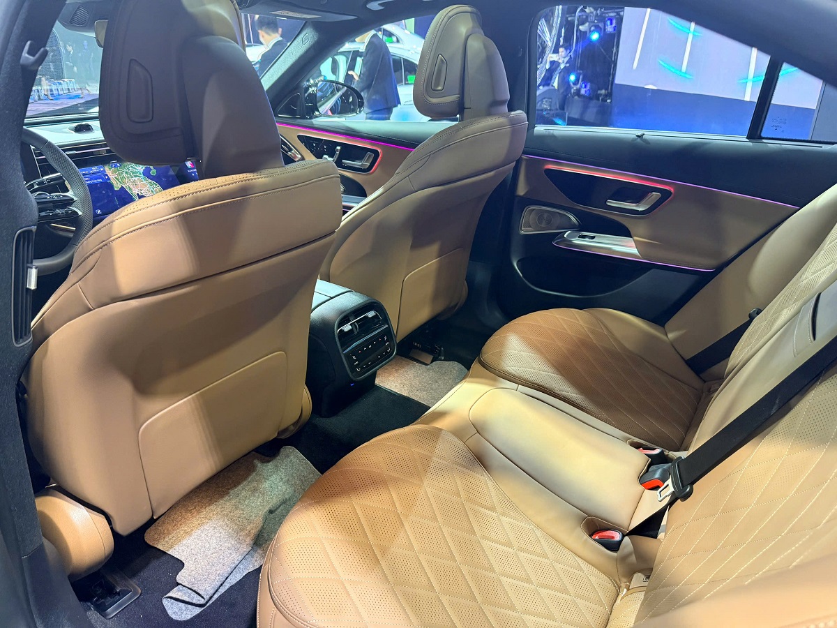 Chất lượng hoàn thiện Mercedes E-Class 2026
