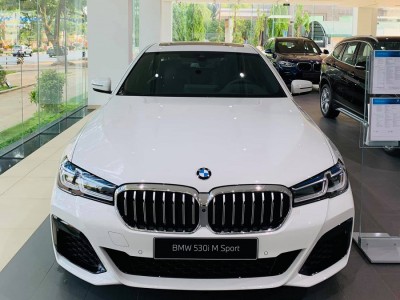 BMW 530i M Sport 2024 giá lăn bánh, đánh giá xe, ưu đãi tháng 10/2024