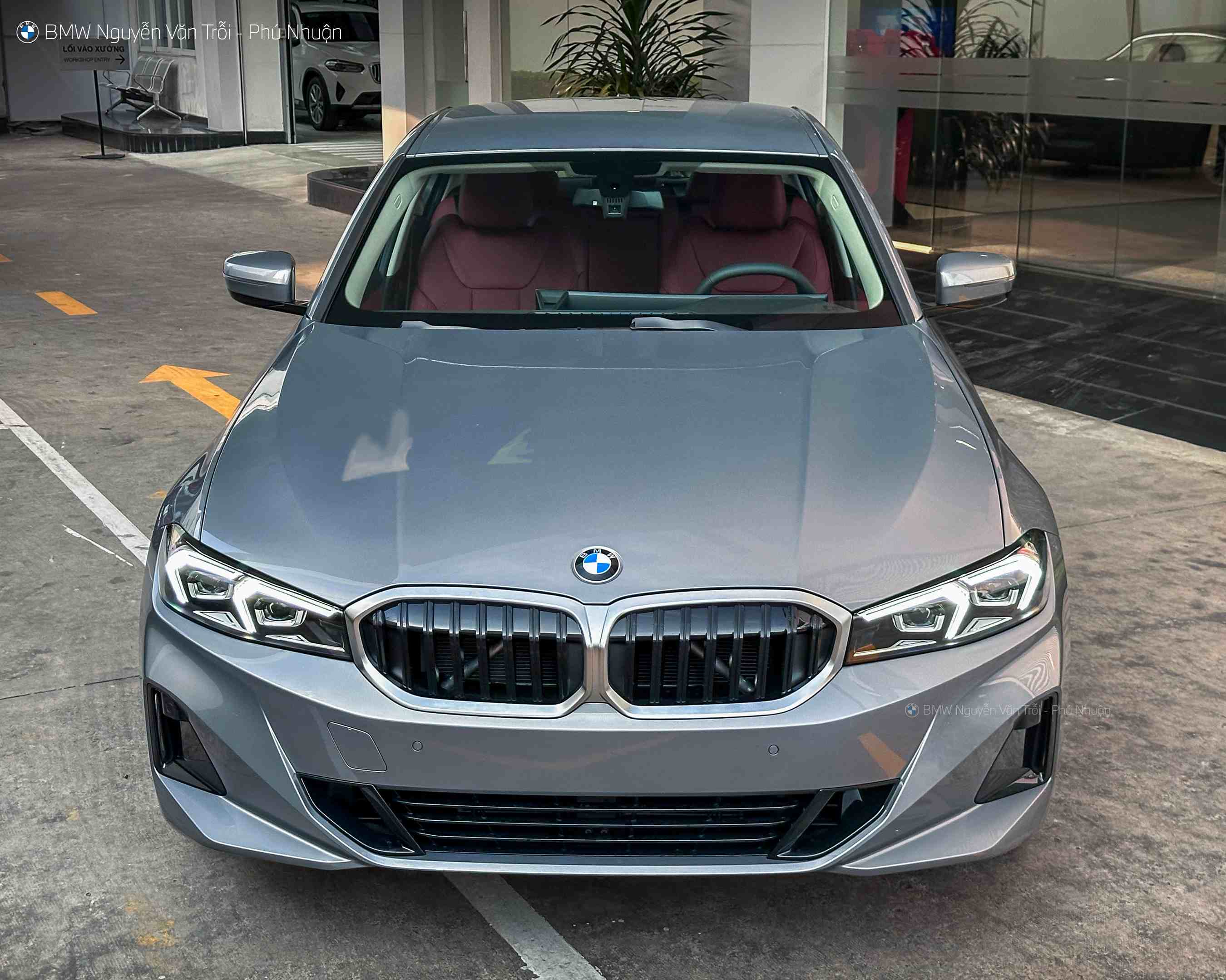 BMW 320i Sport Line 