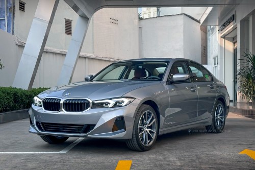 BMW 320i Sport Line 